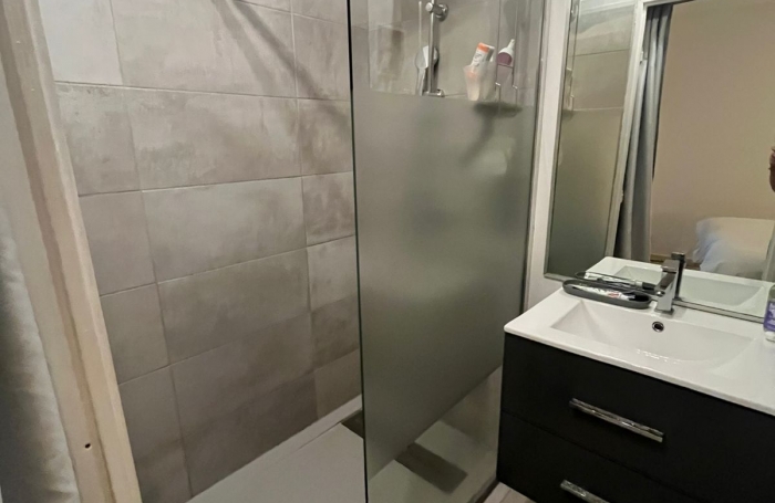 L'HOUEZEL : SPACIEUSE TERRASSE / VUE DEGAGEE