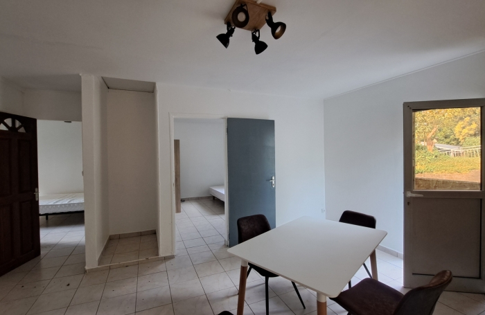 &Agrave; louer   Appartement T3 de plain-pied dans maison individuelle (monopropri&eacute;t&eacute;)