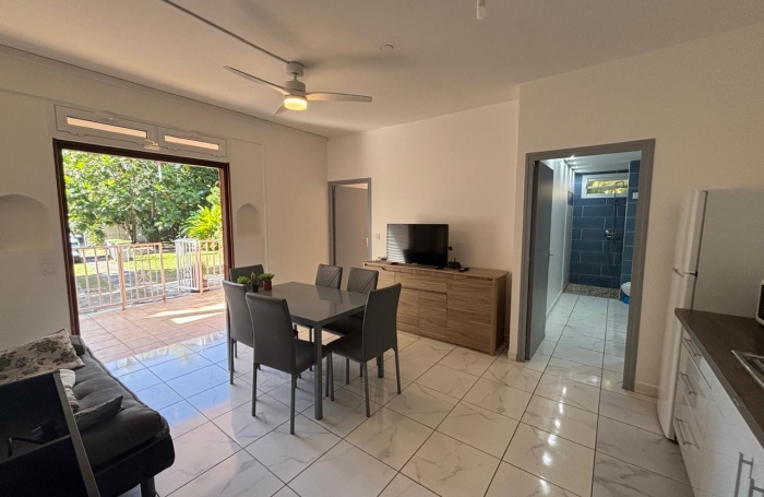 Bas de villa F2 meubl&eacute;   Secteur L&rsquo;Autre Bord