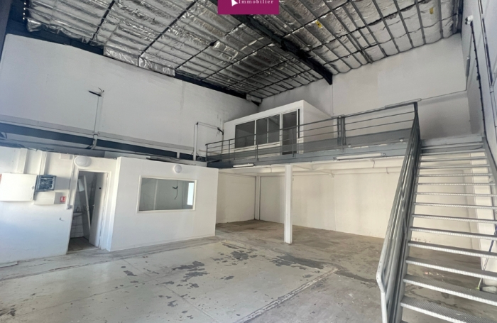 Location Entrepot 97122