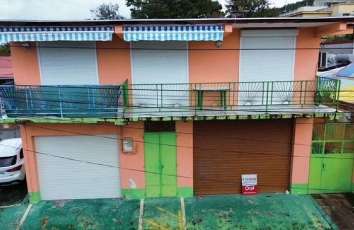 Vente Maison 246m&sup2; 13 pièces Pointe-Noire