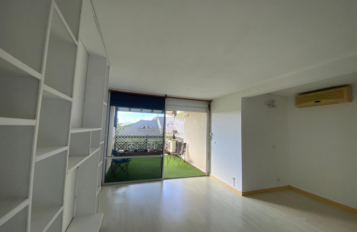 Beau T3 lumineux &agrave; Bas du fort