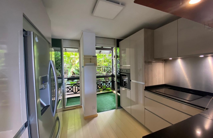 Beau T3 lumineux &agrave; Bas du fort