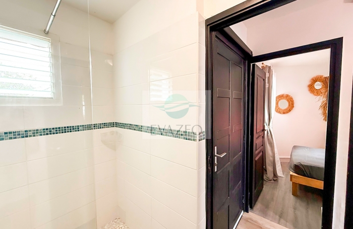 Appartement meubl&eacute; T3 Front de mer 64m2 piscine