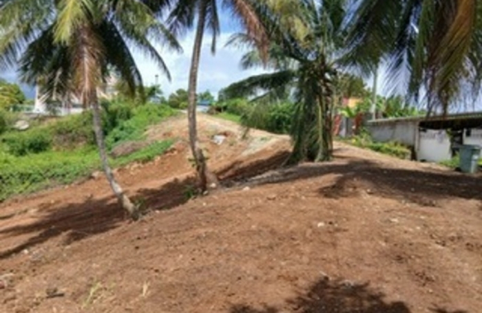 Vente Terrain 688m&sup2; Capesterre Belle Eau