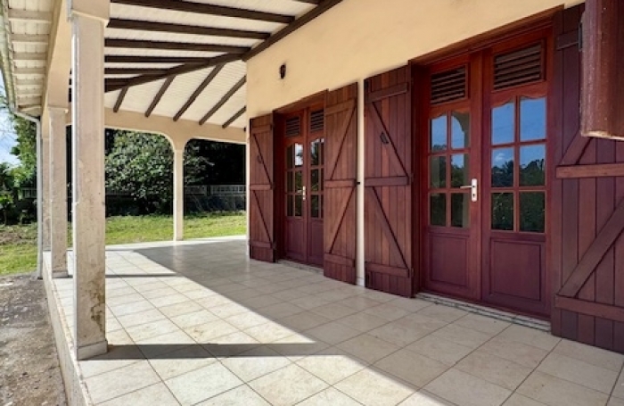 Vente Maison 126m&sup2; 5 pièces Lamentin