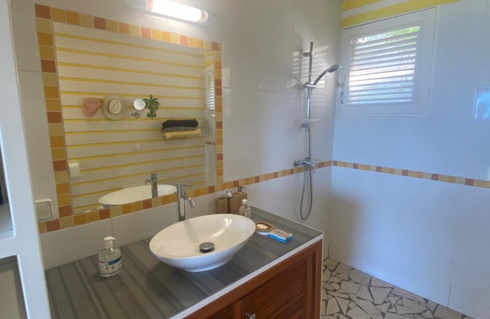 Vente Maison 75m&sup2; 3 pièces Pointe-Noire