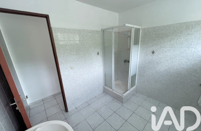 Vente Divers 117m&sup2; 5 pièces Petit-Canal