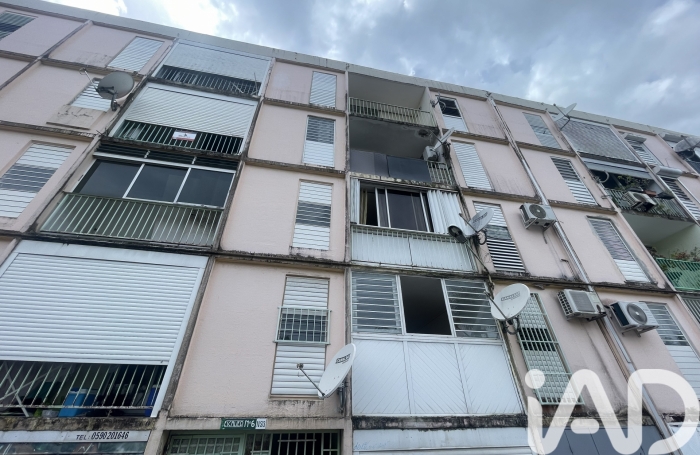 Vente Appartement 45m&sup2; 3 pièces Les Abymes