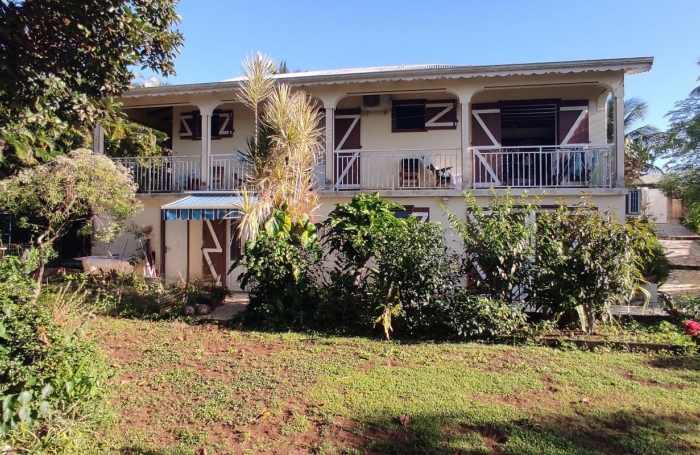 Vente Maison 118m&sup2; 4 pièces Sainte Rose