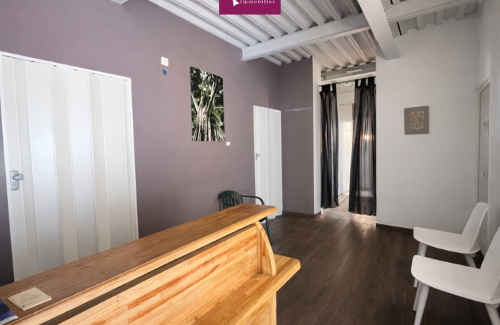 Location Local commercial 97122