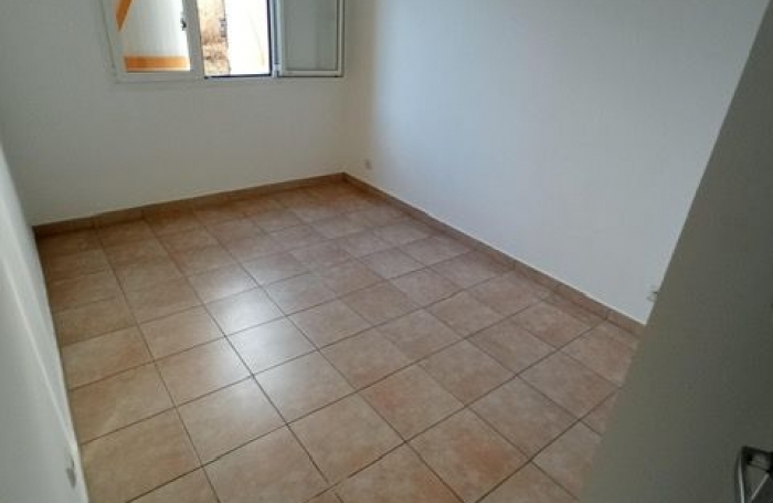 Vente Appartement 65.64m&sup2; 3 pièces Baie Mahault