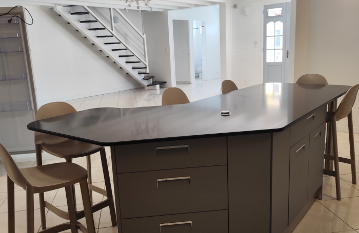 Maison avec piscine  150 m2  Pointe-Noire