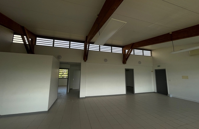 Vente Bureaux 162m&sup2; Capesterre Belle Eau