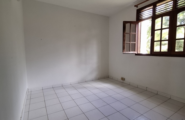 Vente Maison 145m&sup2; 7 pièces Petit-Bourg