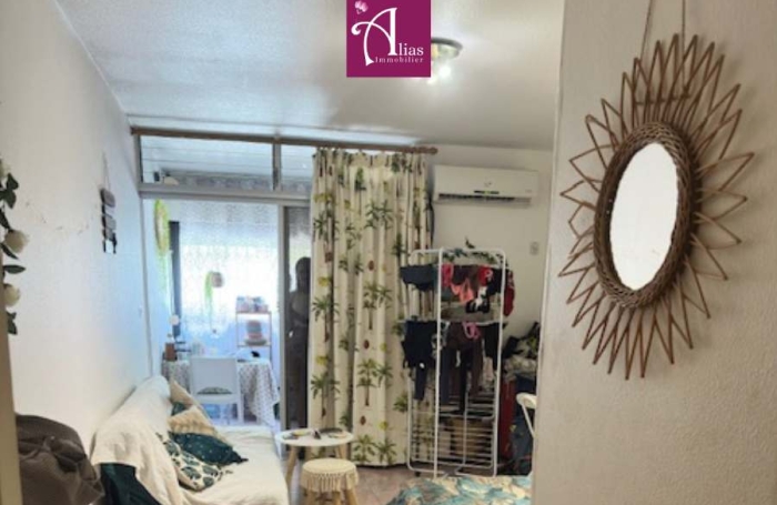 Studio &agrave; vendre Gosier Bas du Fort   27 m2   R&eacute;sidence s&eacute;curis&eacute;e avec piscine   Fort potentiel locatif