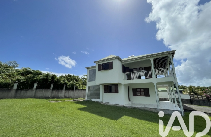 Vente Divers 117m&sup2; 5 pièces Petit-Canal