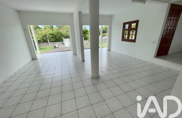 Vente Divers 117m&sup2; 5 pièces Petit-Canal