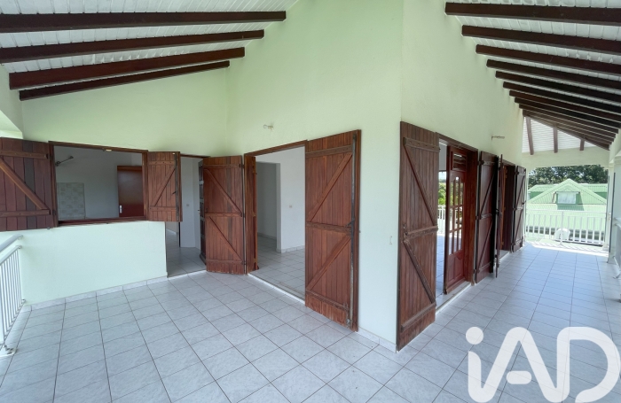 Vente Divers 117m&sup2; 5 pièces Petit-Canal