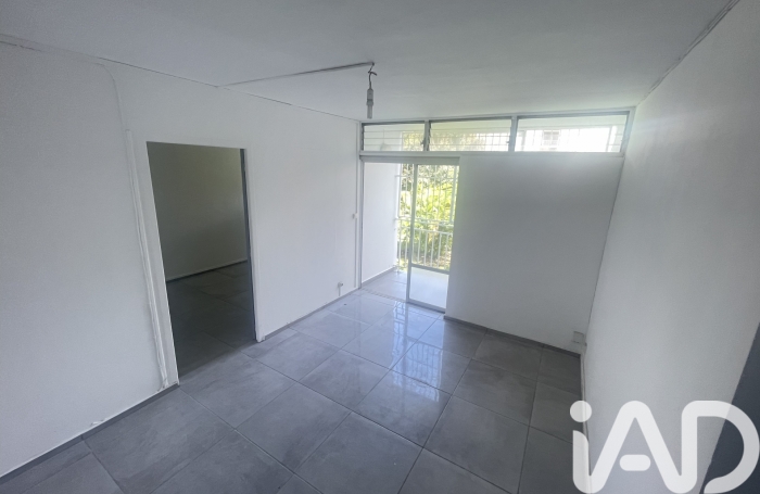 Location Appartement 65m&sup2; 4 pièces Les Abymes