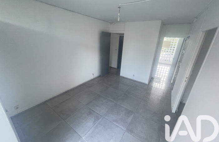 Location Appartement 65m&sup2; 4 pièces Les Abymes