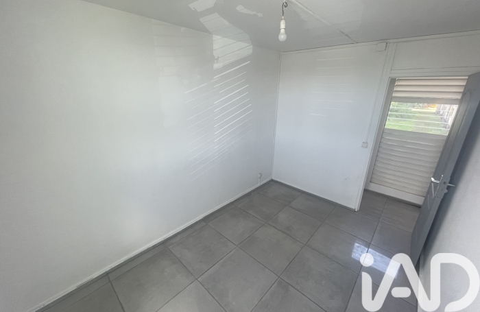 Location Appartement 65m&sup2; 4 pièces Les Abymes