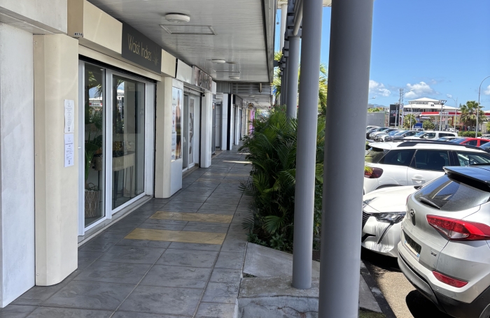 Location Local commercial 97122