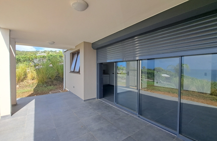 &Agrave; louer   Appartement T3 non meubl&eacute; en rez-de-chauss&eacute;e   R&eacute;sidence s&eacute;curis&eacute;e avec vue mer