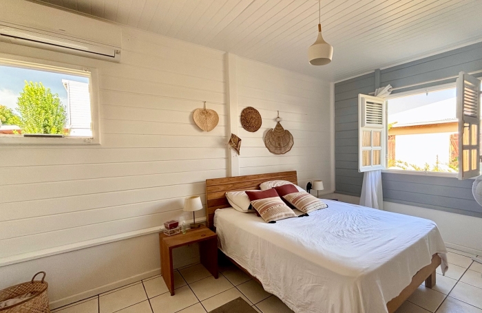 Maison 4 pi&egrave;ces + Mezzanine - Petit-bourg