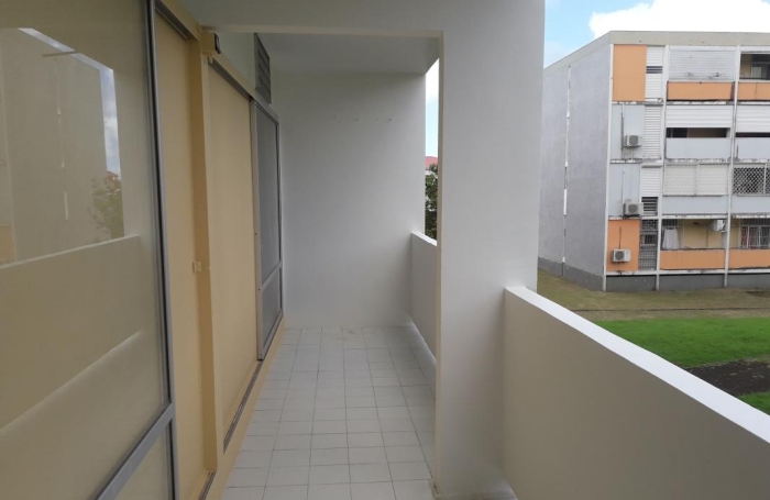 Location Appartement 80m&sup2; 3 pièces Les Abymes