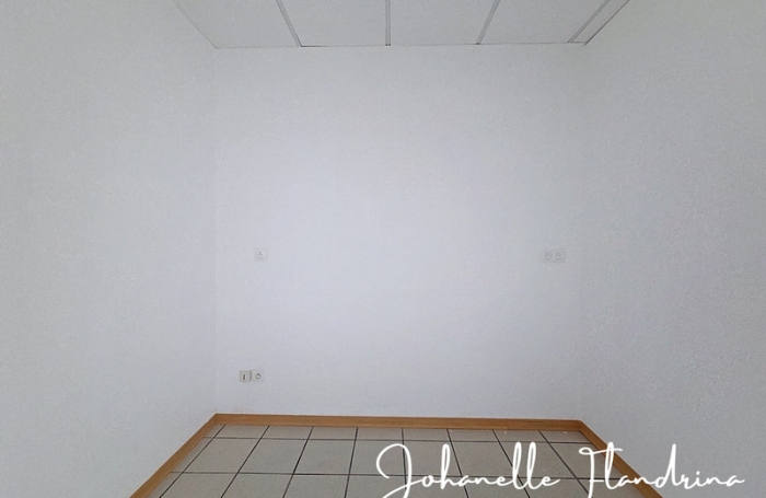 Location Local commercial 41m&sup2; 1 pièce Petit-Bourg