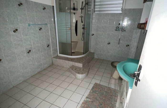 Vente Maison 208m&sup2; 11 pièces Baillif