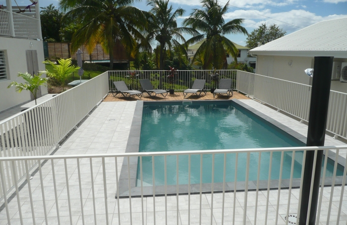 Vue mer | Piscine | Terrasse couverte -Villa T4 au Poirier, Bouillante