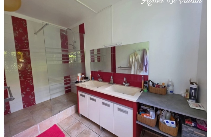 Vente Maison 108m&sup2; 6 pièces Pointe-Noire