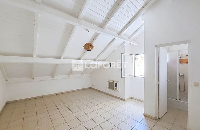 Vente Appartement 56.62m&sup2; 3 pi&egrave;ces Petit-Bourg