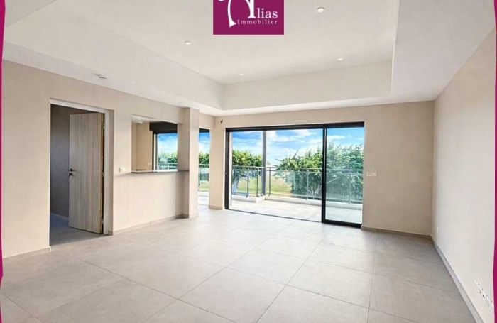 Duplex F4 Luxe &agrave; Louer Saint-Fran&ccedil;ois   Vue Golf, Piscine & Entretien Inclus | Le Green