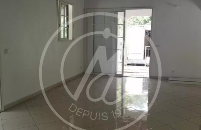 Location Maison 117m&sup2; 4 pièces Les Abymes