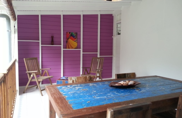 T1 avec mezzanine, terrasse    Id&eacute;al investissement &agrave; Bouillante