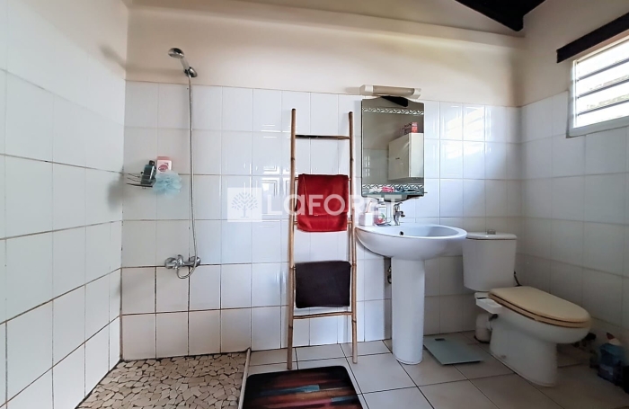 Vente Maison 90.75m&sup2; 4 pi&egrave;ces Lamentin