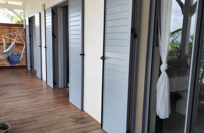 Bouillante   Villa recente avec vue mer   Cadre recherch&eacute; et paisible