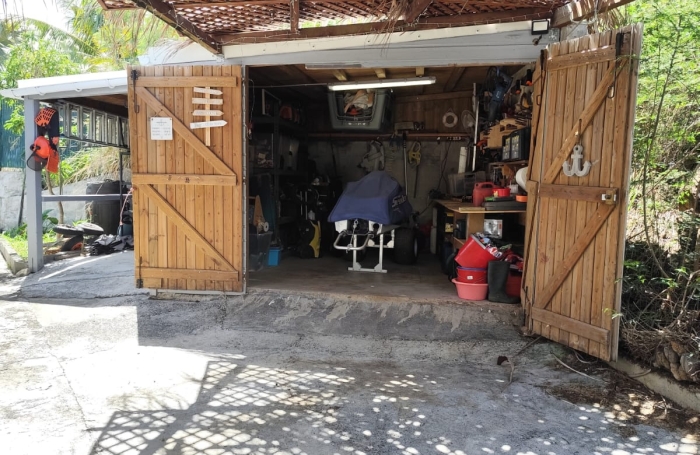 Bouillante   Villa recente avec vue mer   Cadre recherch&eacute; et paisible