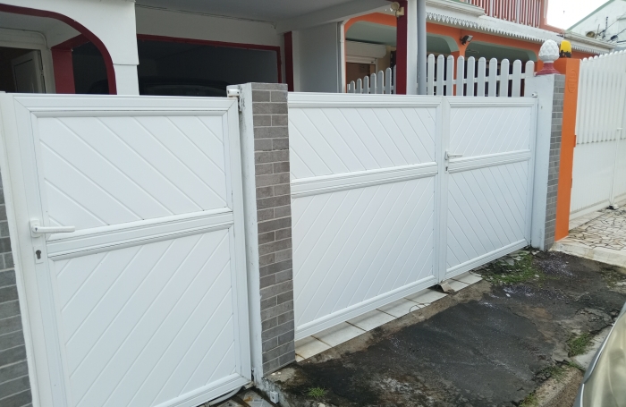 CAPESTERRE-BELLE-EAU MAISON  JUMELEE