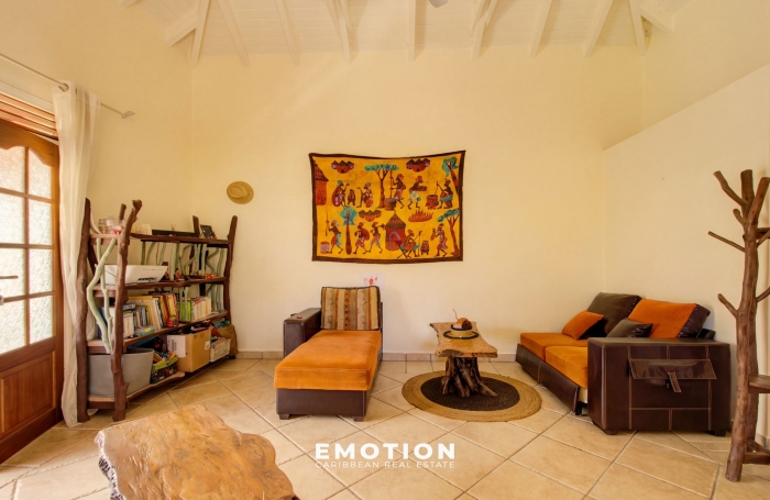 Maison T3 - 90 m2 + 37 m2 de terrasses couvertes + Garage 47 m2 - Gosier