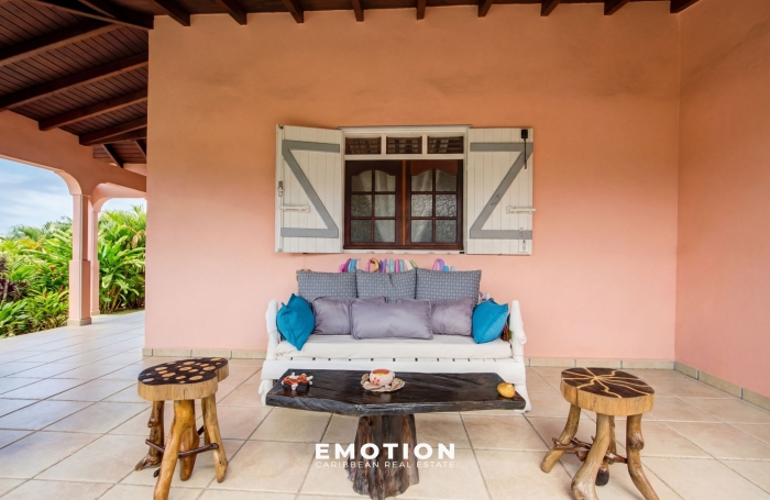 Maison T3 - 90 m2 + 37 m2 de terrasses couvertes + Garage 47 m2 - Gosier