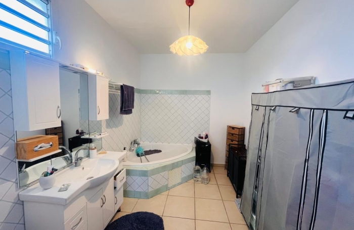 Vente Immeuble 389m&sup2; 16 pièces Sainte Anne