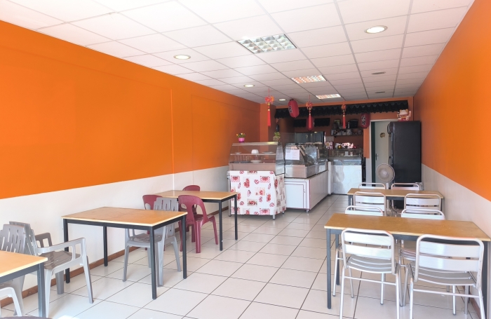 LOCATION Local commercial Sainte-Rose id&eacute;al pour un restaurant