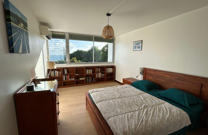 Spacieux T3 meubl&eacute; vue mer