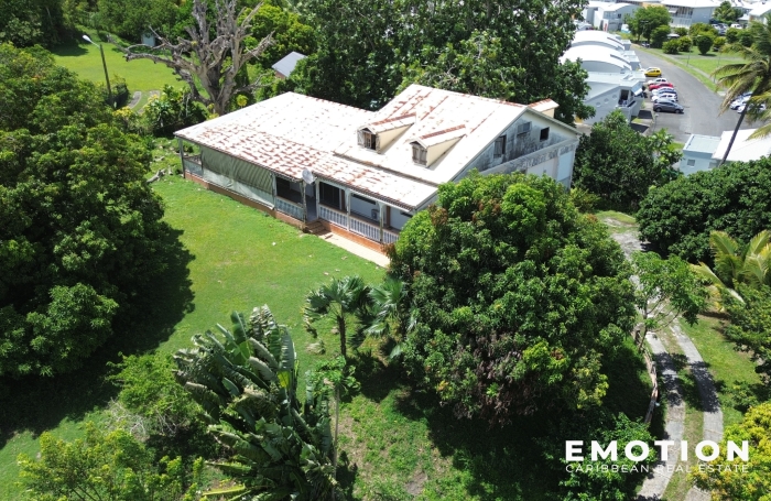 Villa &agrave; T9   &Agrave; R&eacute;nover - Fort potentiel   420 m2 - 2 600 m2 de terrain