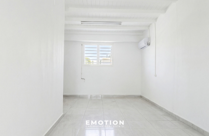 Maison Mitoyenne de 136 m2 - CAPESTERRE BELLE EAU