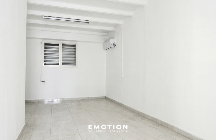 Maison Mitoyenne de 136 m2 - CAPESTERRE BELLE EAU